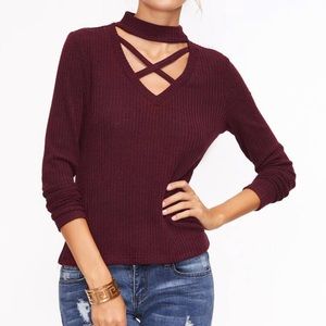 💥SHEIN CRISSCROSS CHOKER NECK RIBBED BURGUNDY TOP